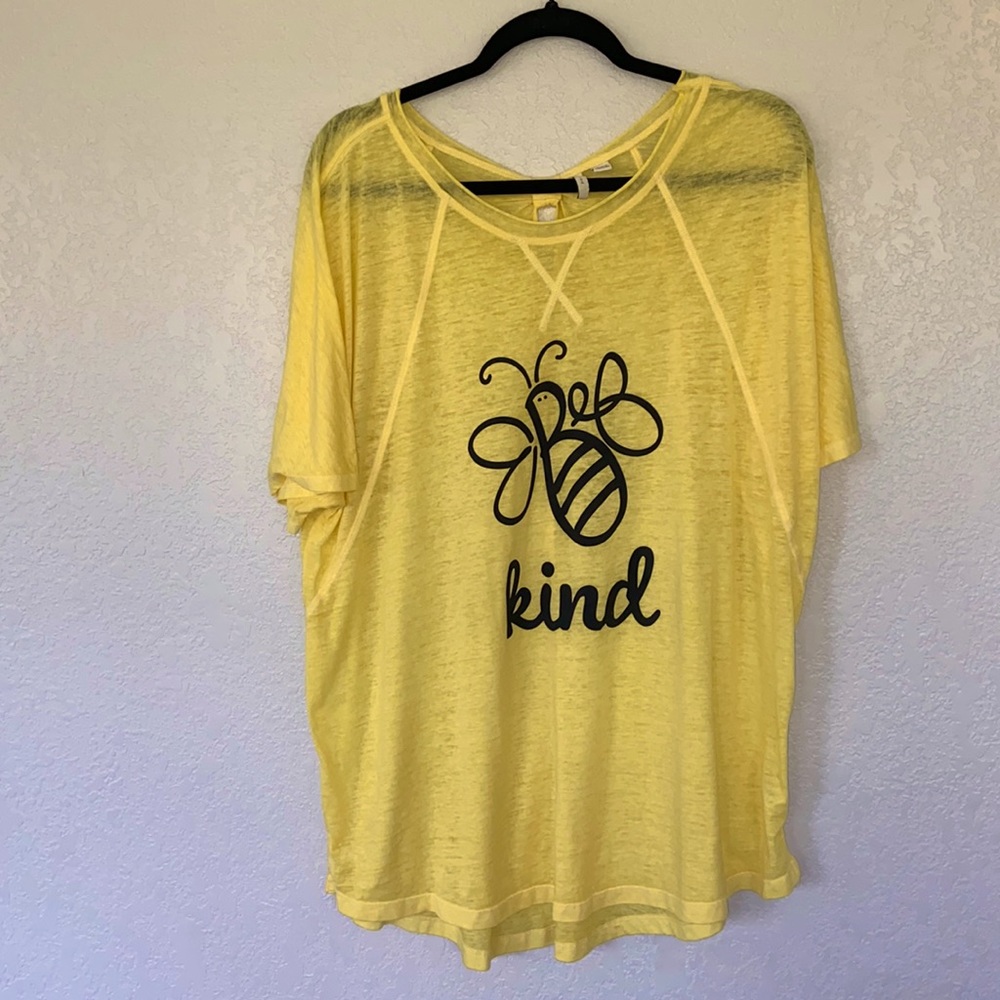 Cato Bee Kind Lightweight Yellow Tee with Faux Knot. Size 14/16. EUC.